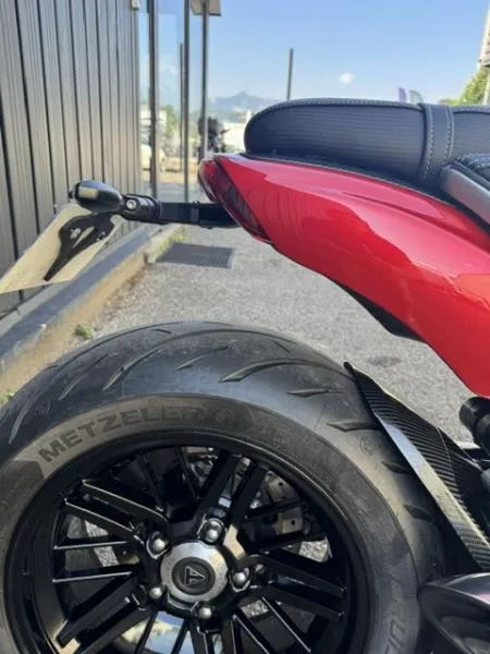 ROCKET 3 R