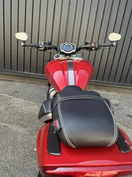 ROCKET 3 R