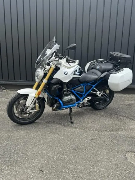 R 1200 R