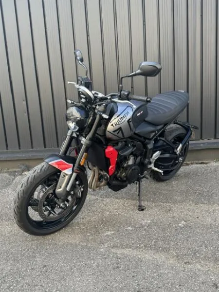 TRIDENT 660