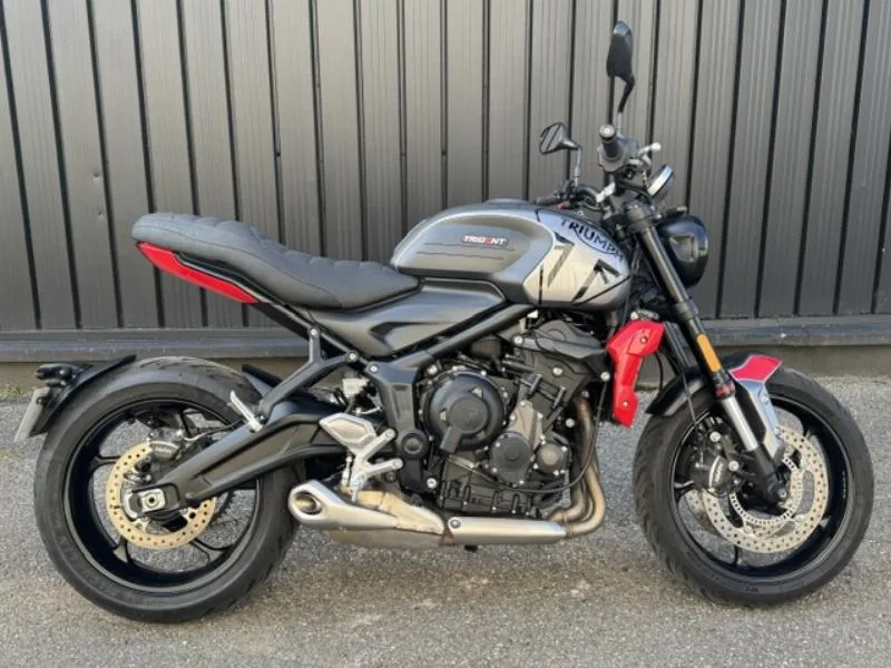 TRIDENT 660