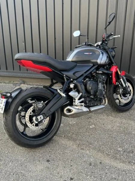 TRIDENT 660