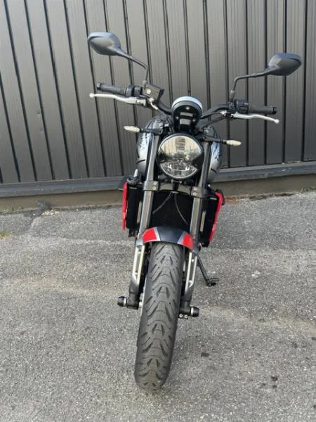 TRIDENT 660