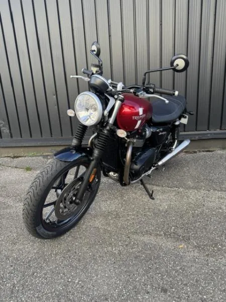STREET TWIN  900