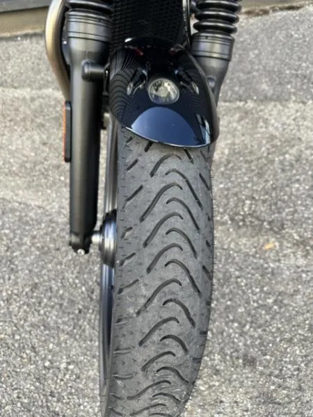 STREET TWIN  900