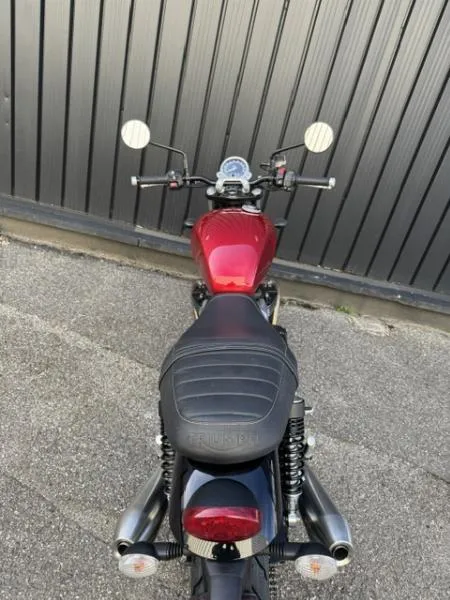 STREET TWIN  900