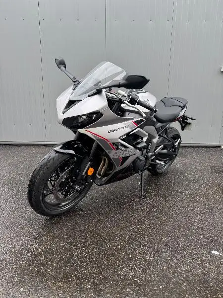 	DAYTONA 660