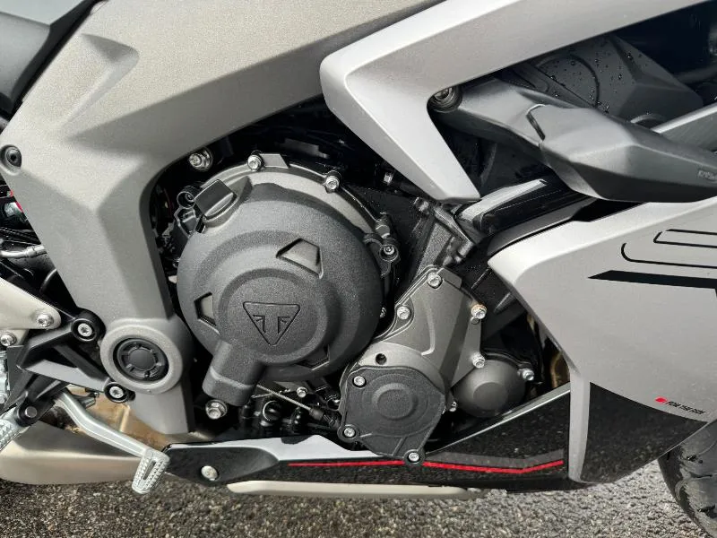 	DAYTONA 660