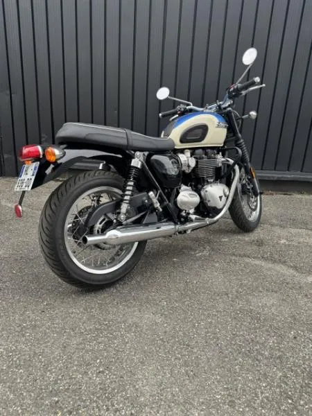 BONNEVILLE T120