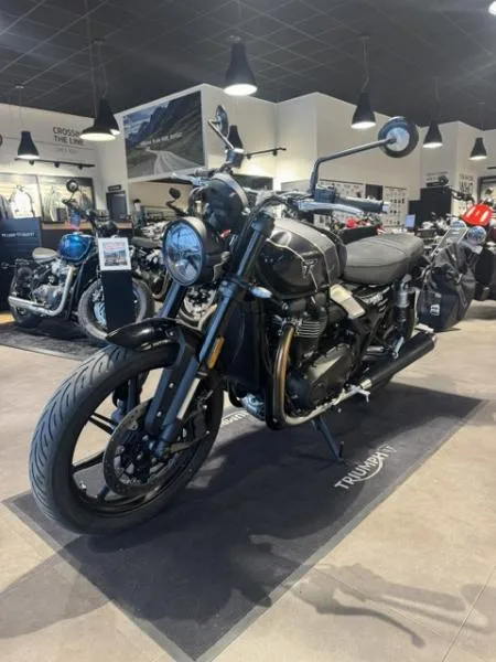 SPEED TWIN 900