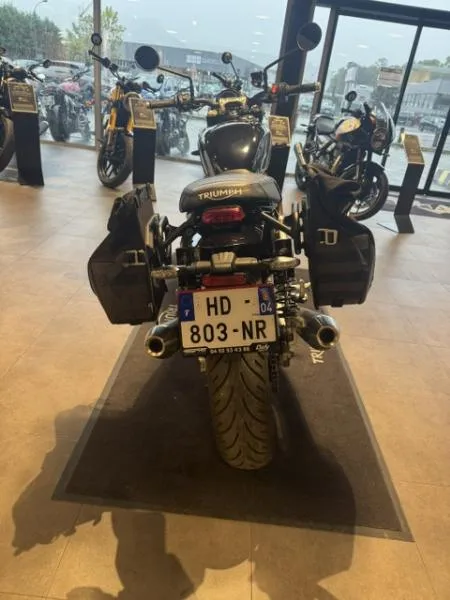SPEED TWIN 900