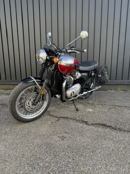 BONNEVILLE T120
