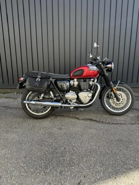 BONNEVILLE T120