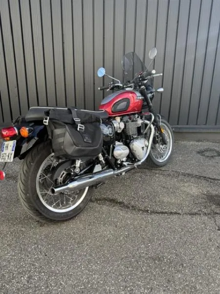 BONNEVILLE T120