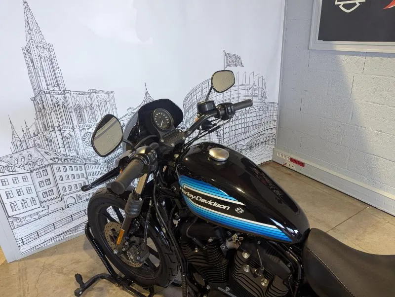 SPORTSTER IRON 1200