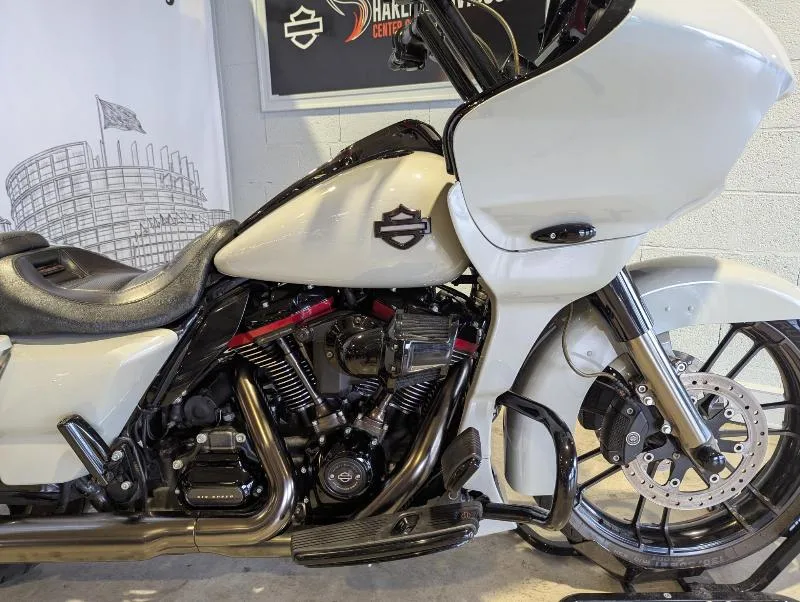 TOURING ROAD GLIDE 1923 CVO