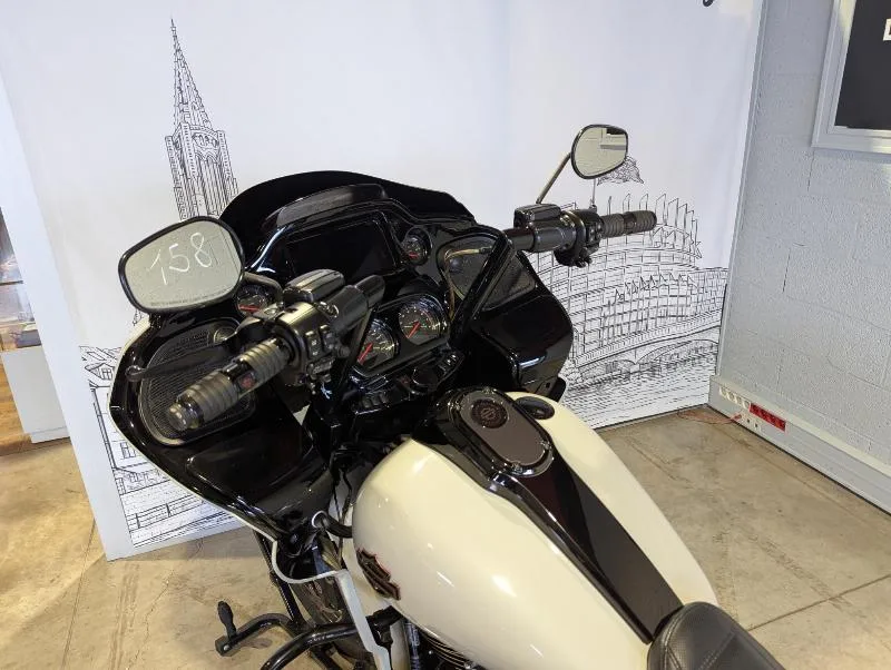TOURING ROAD GLIDE 1923 CVO
