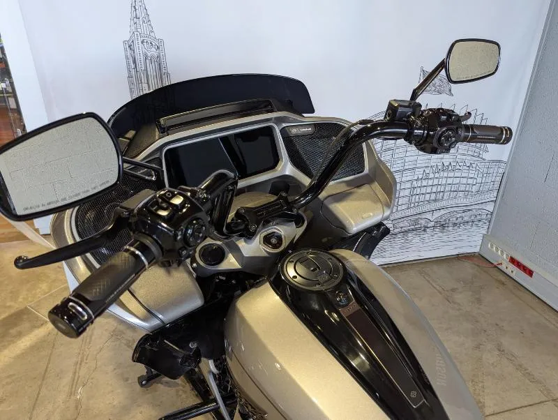TOURING ROAD GLIDE 1977 CVO