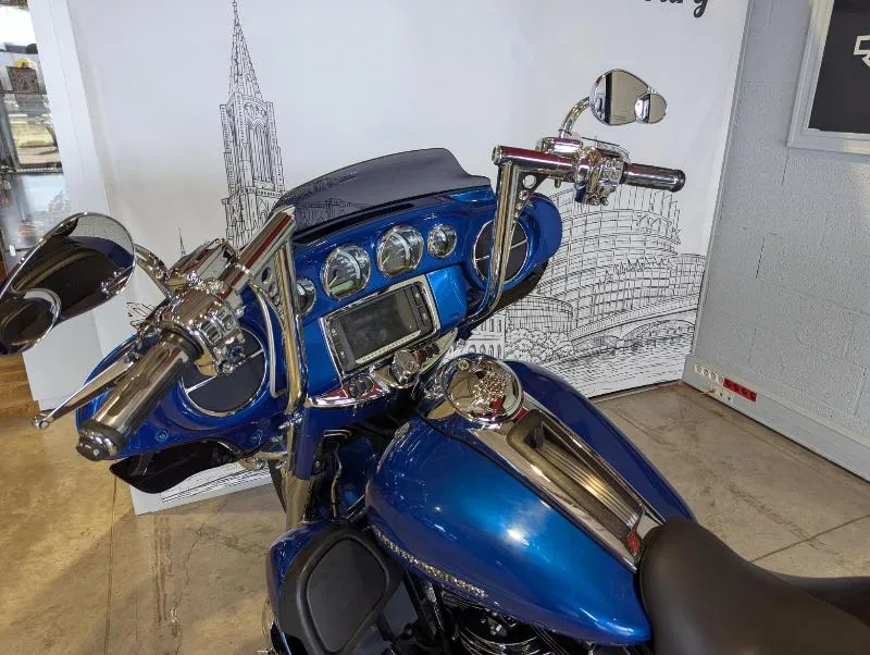 TOURING ELECTRA 1690 ULTRA LIMITED