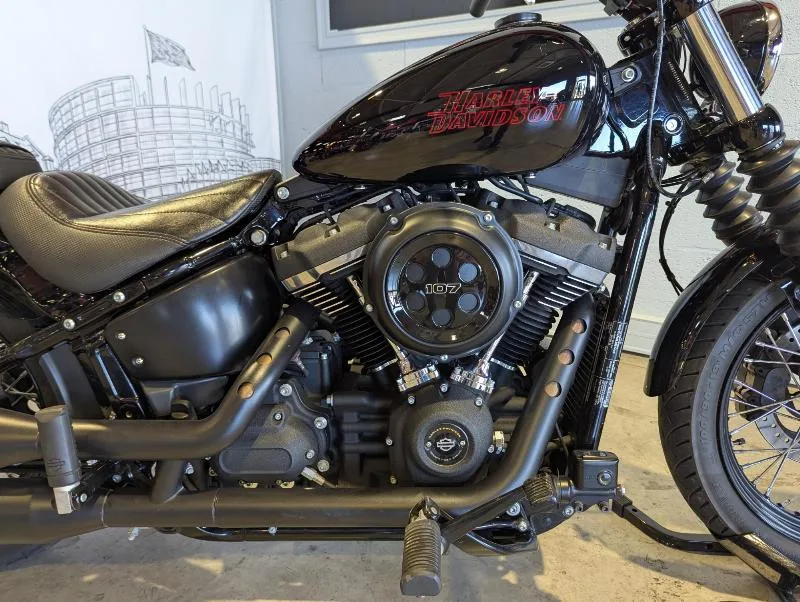 SOFTAIL STREET BOB 1745