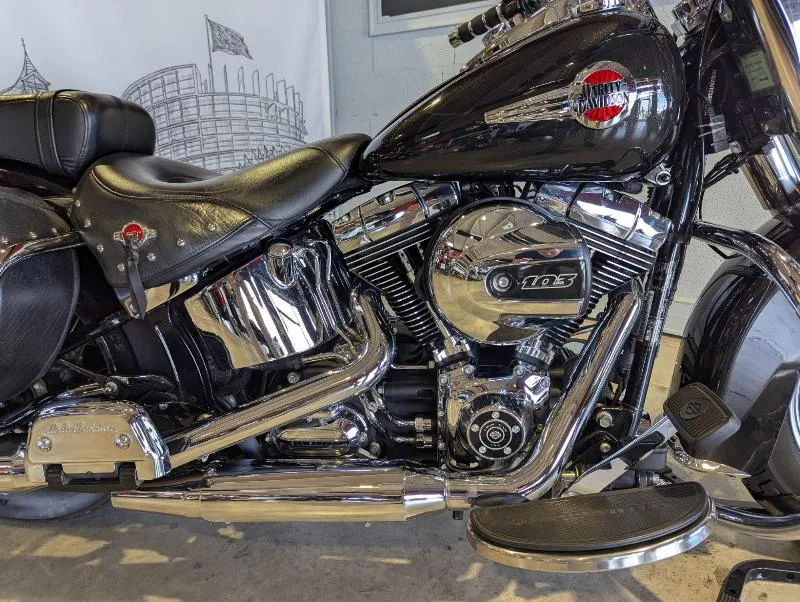SOFTAIL HERITAGE 1690 CLASSIC