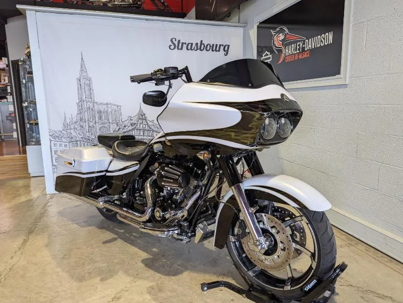 TOURING ROAD GLIDE 1800 CVO