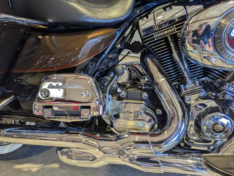 TOURING ELECTRA GLIDE 1690 ULTRA LIMITED 110th