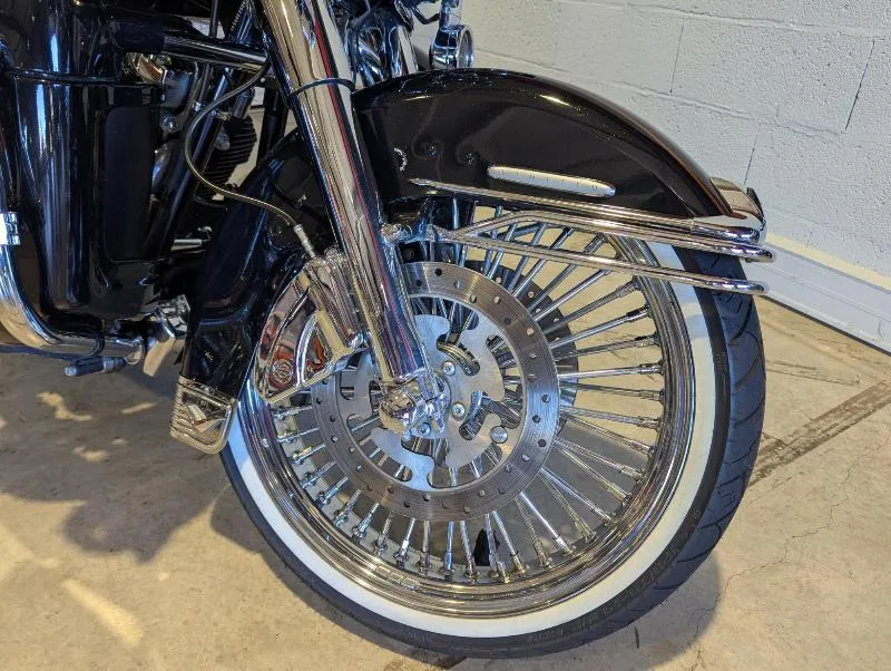 TOURING ELECTRA GLIDE 1690 ULTRA LIMITED 110th