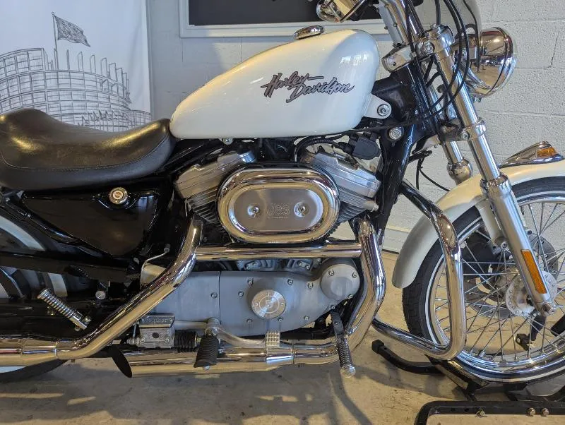 SPORTSTER 883