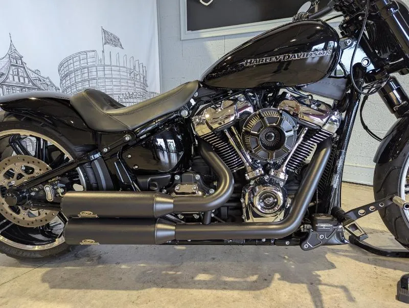 SOFTAIL BREAKOUT 1868