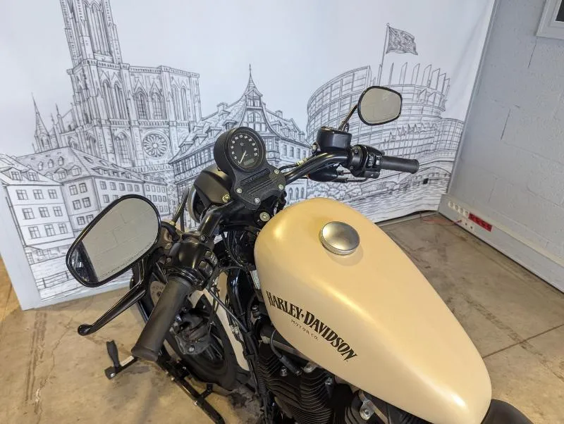 SPORTSTER IRON 883 N 