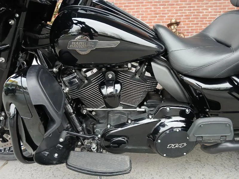 TOURING ELECTRA GLIDE 1868 ULTRA LIMITED
