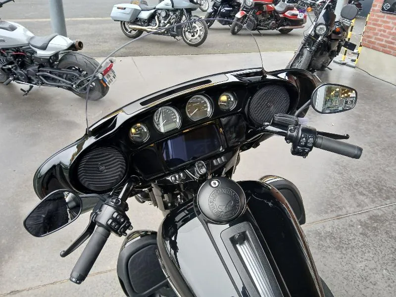 TOURING ELECTRA GLIDE 1868 ULTRA LIMITED