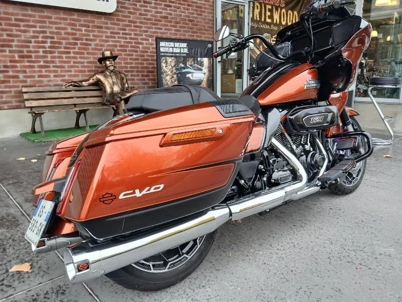 TOURING ROAD GLIDE 1977 CVO