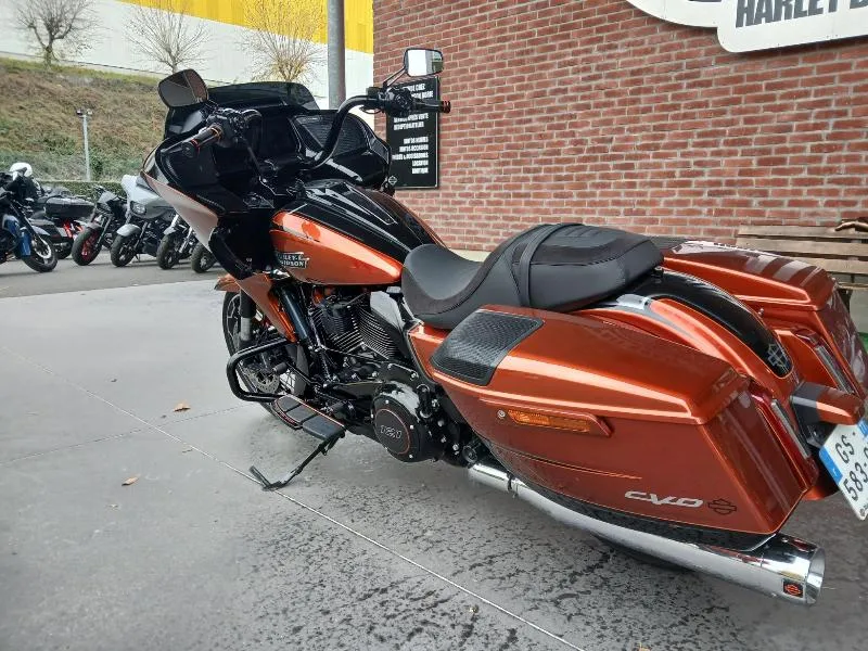 TOURING ROAD GLIDE 1977 CVO
