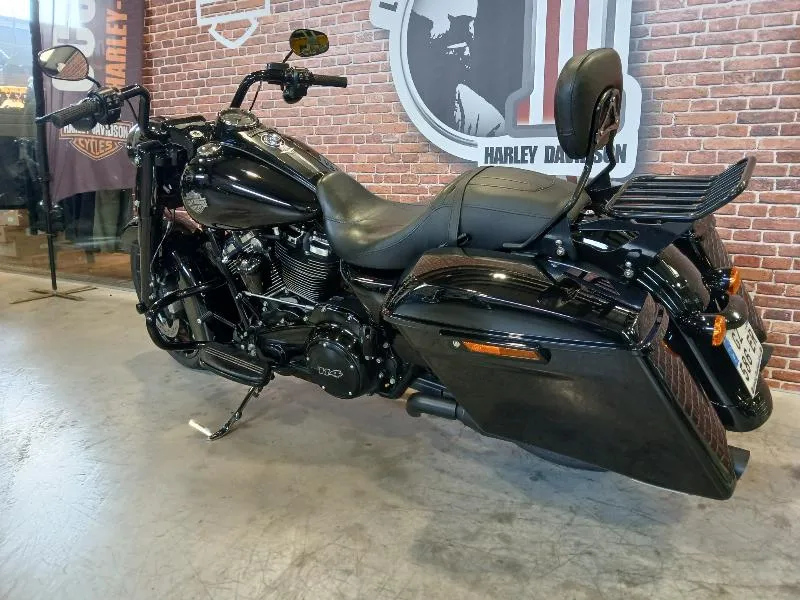 TOURING ROAD KING 1800 SPECIAL