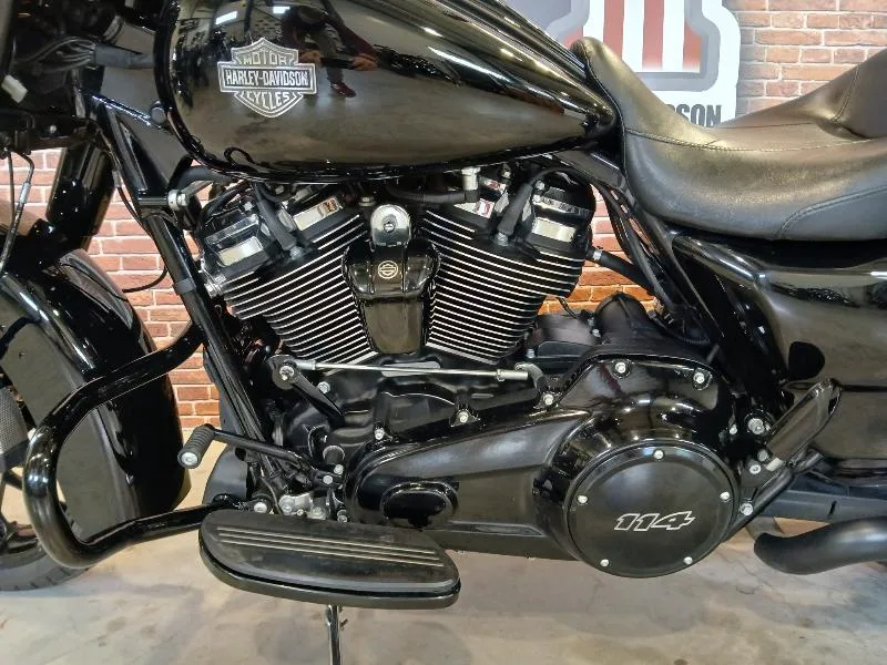 TOURING ROAD KING 1800 SPECIAL