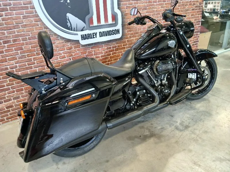 TOURING ROAD KING 1800 SPECIAL