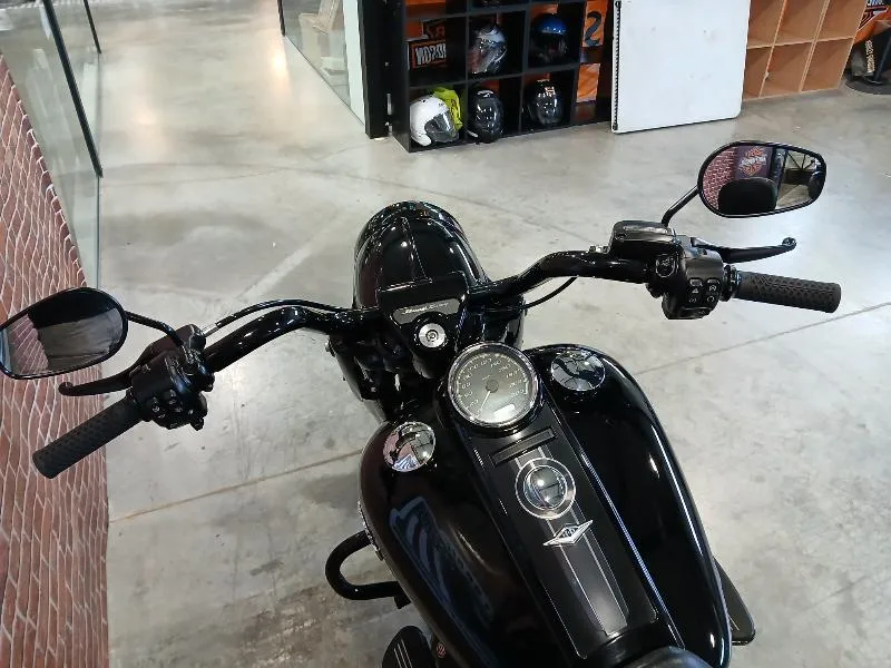 TOURING ROAD KING 1800 SPECIAL