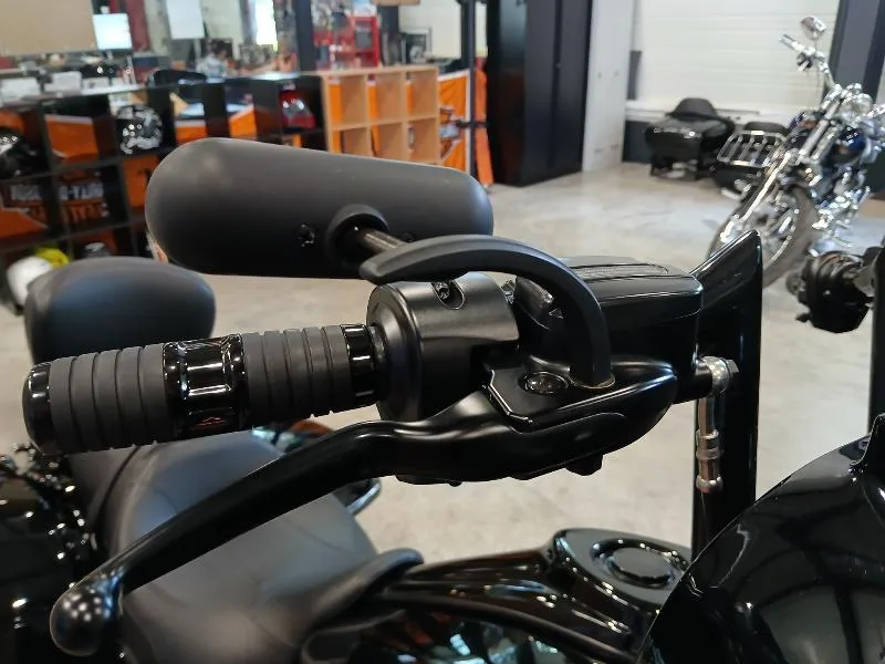 TOURING STREET GLIDE 1868 SPECIAL