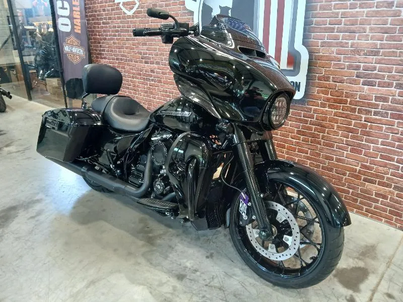 TOURING STREET GLIDE 1868 SPECIAL