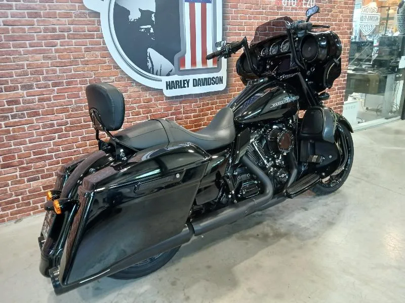 TOURING STREET GLIDE 1868 SPECIAL