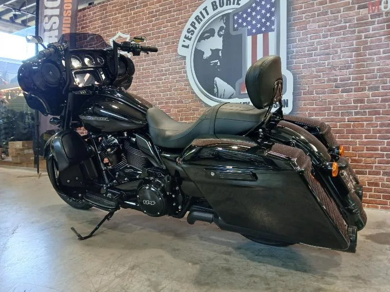 TOURING STREET GLIDE 1868 SPECIAL