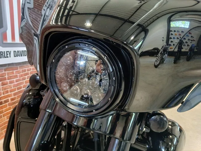 TOURING STREET GLIDE 1868 SPECIAL