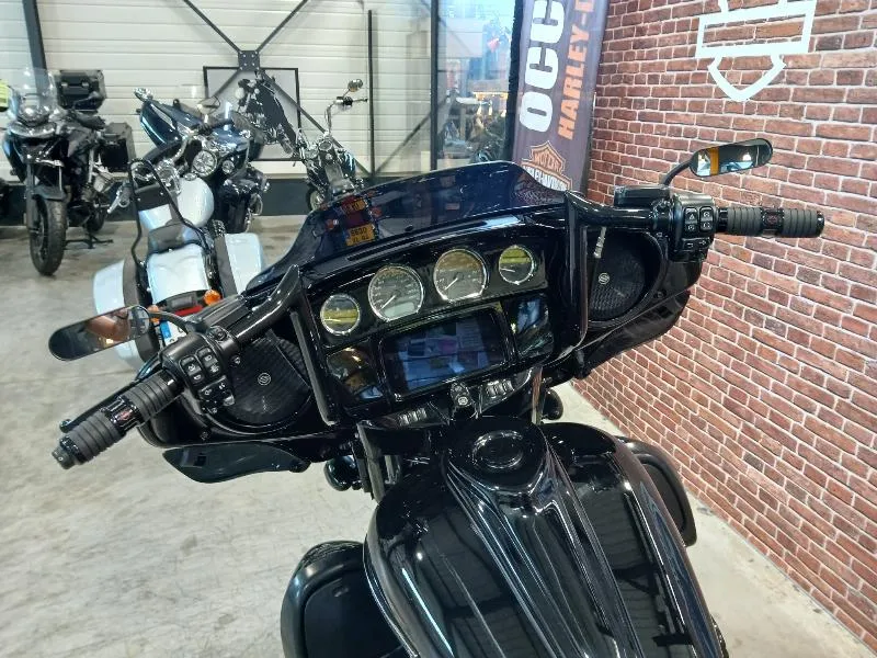 TOURING STREET GLIDE 1868 SPECIAL