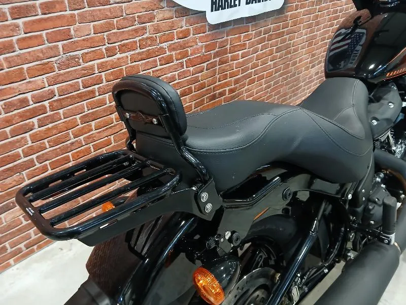 SOFTAIL STREET BOB 1868