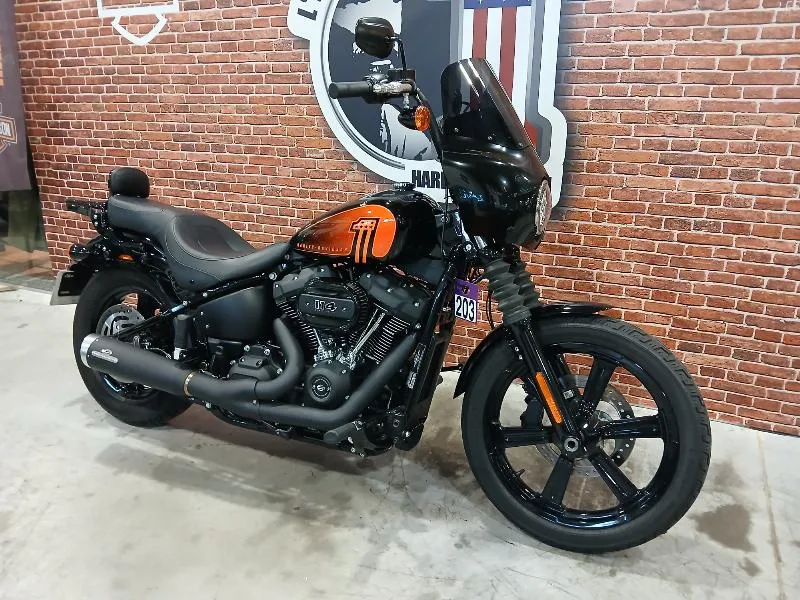 SOFTAIL STREET BOB 1868