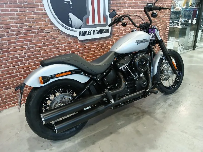 SOFTAIL STREET BOB 1745