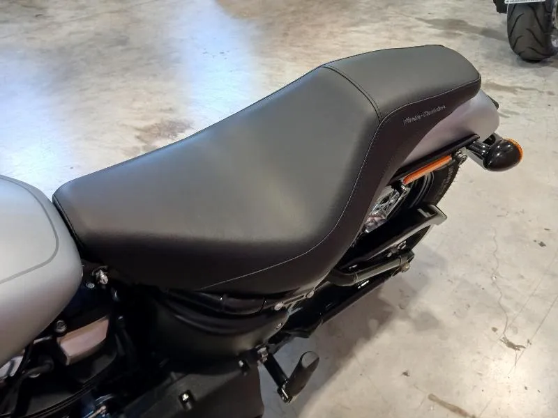 SOFTAIL STREET BOB 1745