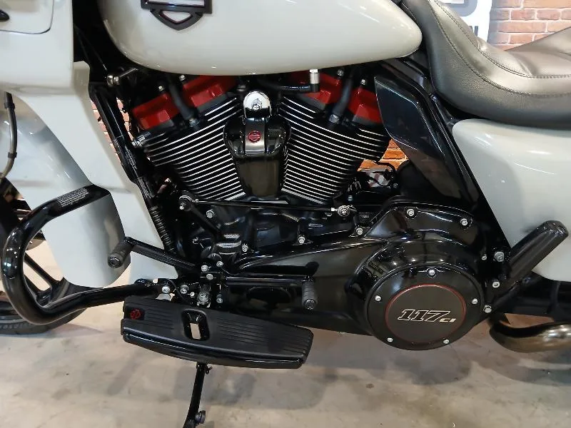 TOURING ROAD GLIDE 1923 CVO